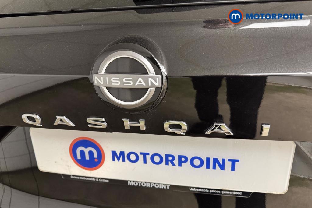 Nissan Qashqai Acenta Premium Automatic Petrol SUV - Stock Number (1511861) - 19th supplementary image