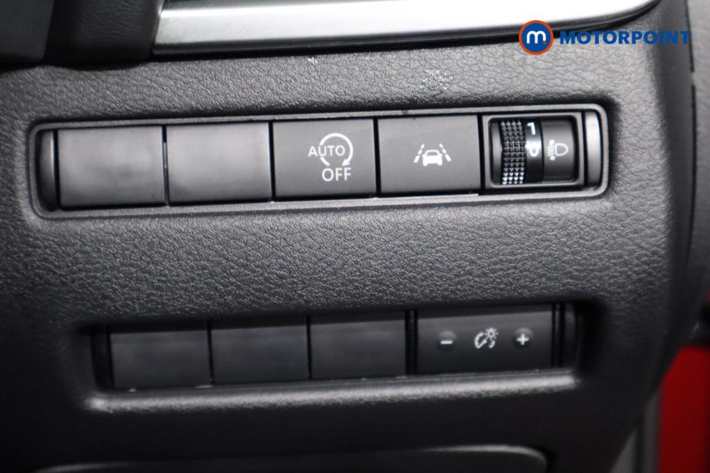 Nissan Qashqai N-Connecta Manual Petrol SUV - Stock Number (1517350) - 22nd supplementary image