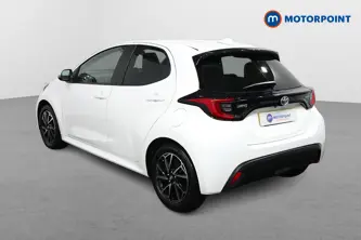 Toyota Yaris Design Automatic Petrol-Electric Hybrid Hatchback - Stock Number (1518968) - Passenger side rear corner