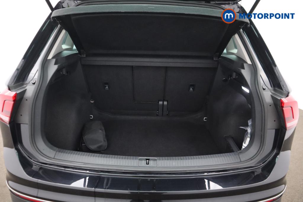 Volkswagen Tiguan Life Manual Petrol SUV - Stock Number (1518982) - 5th supplementary image