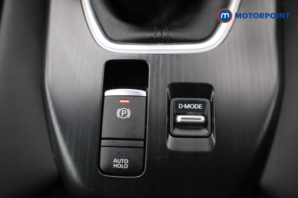 Nissan Qashqai N-Connecta Manual Petrol SUV - Stock Number (1513628) - 15th supplementary image