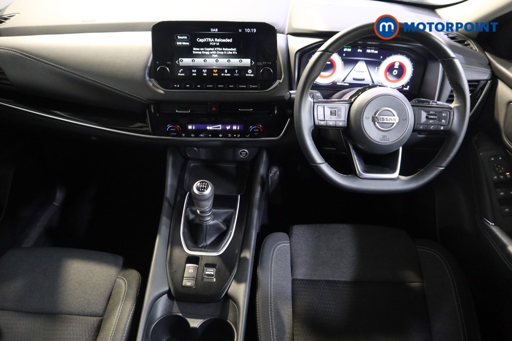 Nissan Qashqai N-Connecta Manual Petrol SUV - Stock Number (1516877) - 1st supplementary image