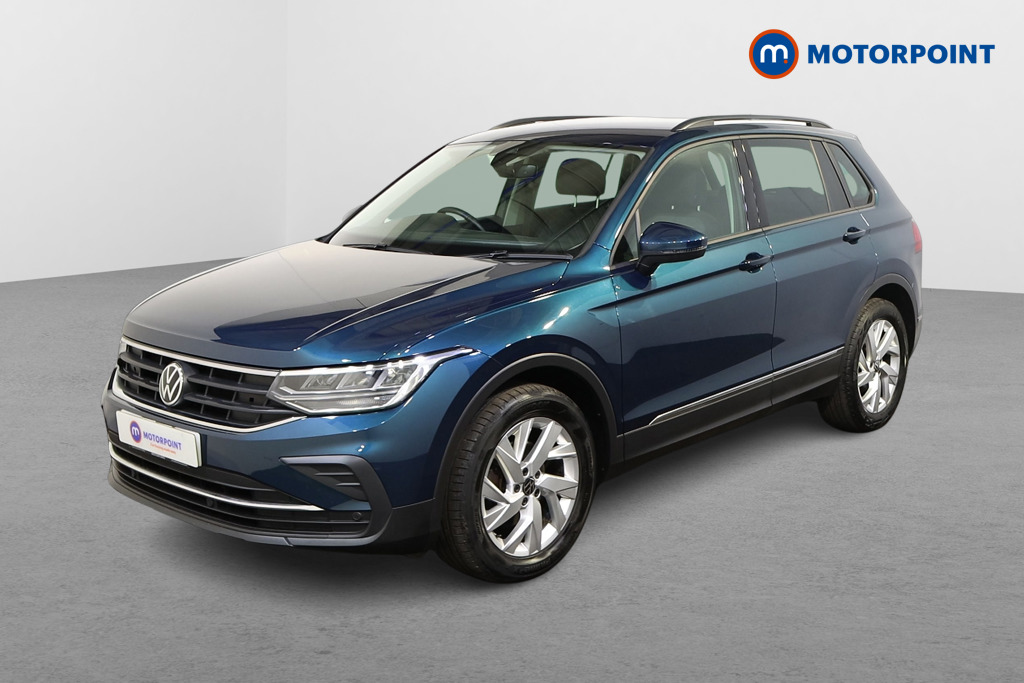 Volkswagen Tiguan Life Manual Petrol SUV - Stock Number (1516972) - Passenger side front corner