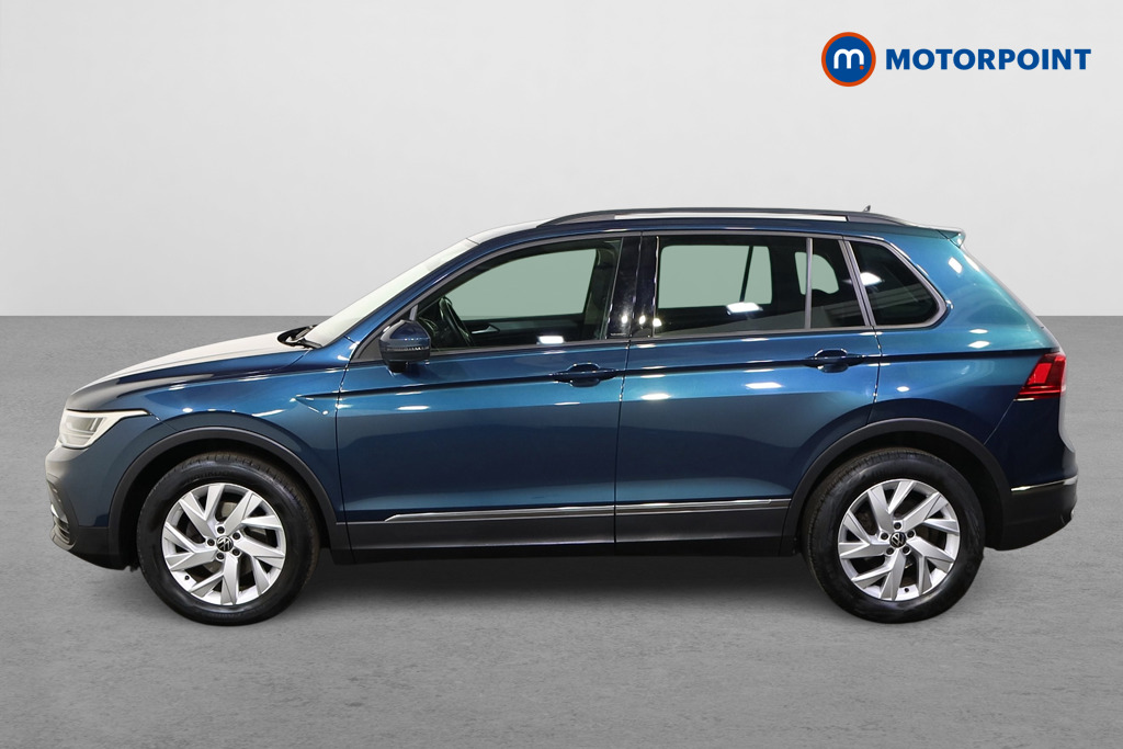 Volkswagen Tiguan Life Manual Petrol SUV - Stock Number (1516972) - Passenger side