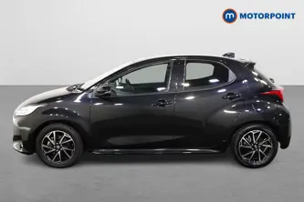 Toyota Yaris Design Automatic Petrol-Electric Hybrid Hatchback - Stock Number (1518942) - Passenger side