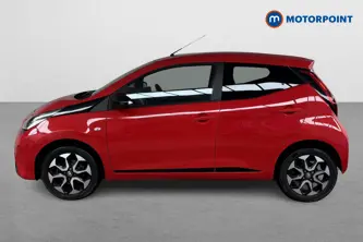 Toyota Aygo X-Trend Manual Petrol Hatchback - Stock Number (1514393) - Passenger side