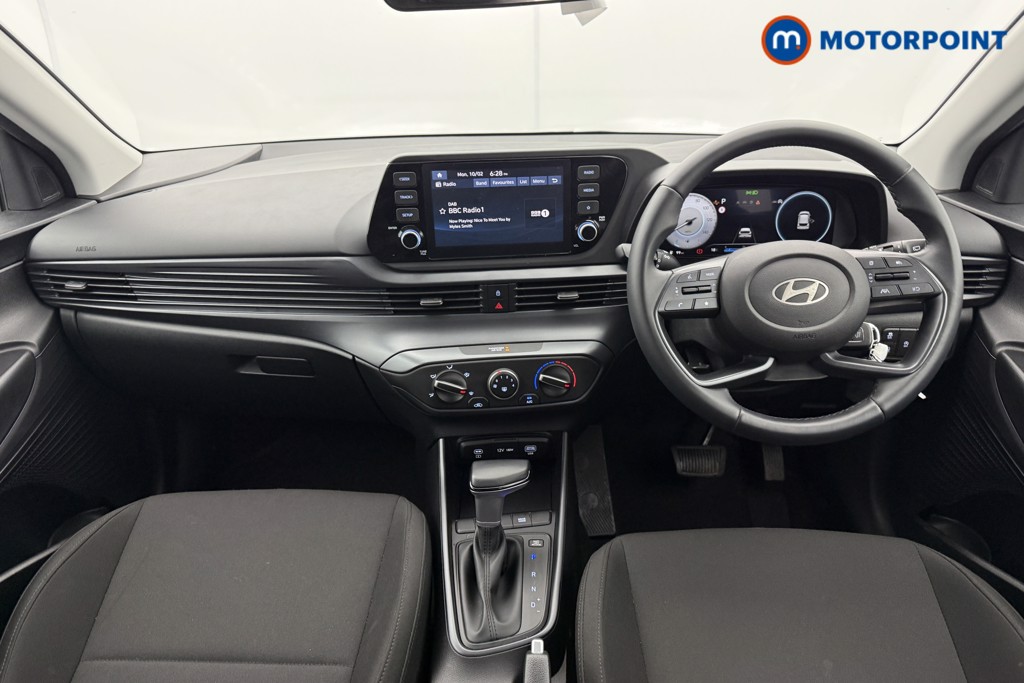 Hyundai I20 Advance Automatic Petrol Hatchback - Stock Number (1515490) - 1st supplementary image