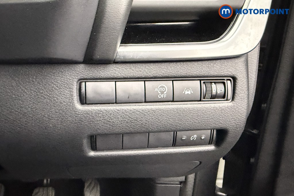 Nissan Qashqai N-Connecta Manual Petrol SUV - Stock Number (1517935) - 15th supplementary image