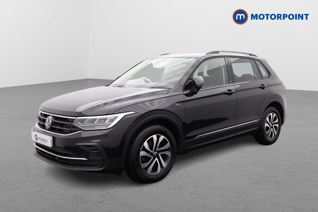 Volkswagen Tiguan Active Manual Petrol SUV - Stock Number (1520875) - Passenger side front corner