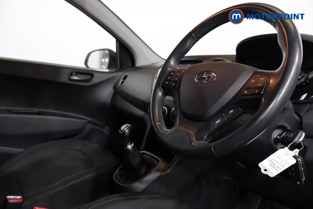 Hyundai I10 Play Manual Petrol Hatchback - Stock Number (1518295) - 1st supplementary image