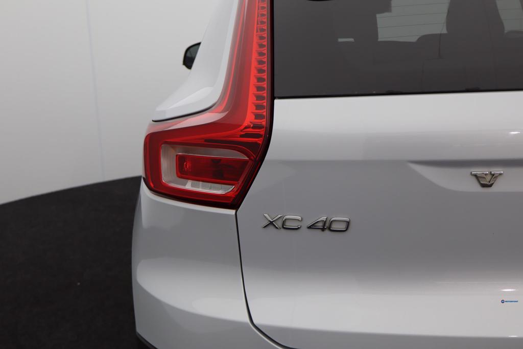 Volvo Xc40 R Design Manual Petrol SUV - Stock Number (1514341) - 26th supplementary image