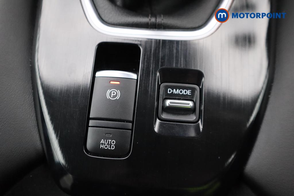 Nissan Qashqai N-Connecta Manual Petrol SUV - Stock Number (1517724) - 15th supplementary image