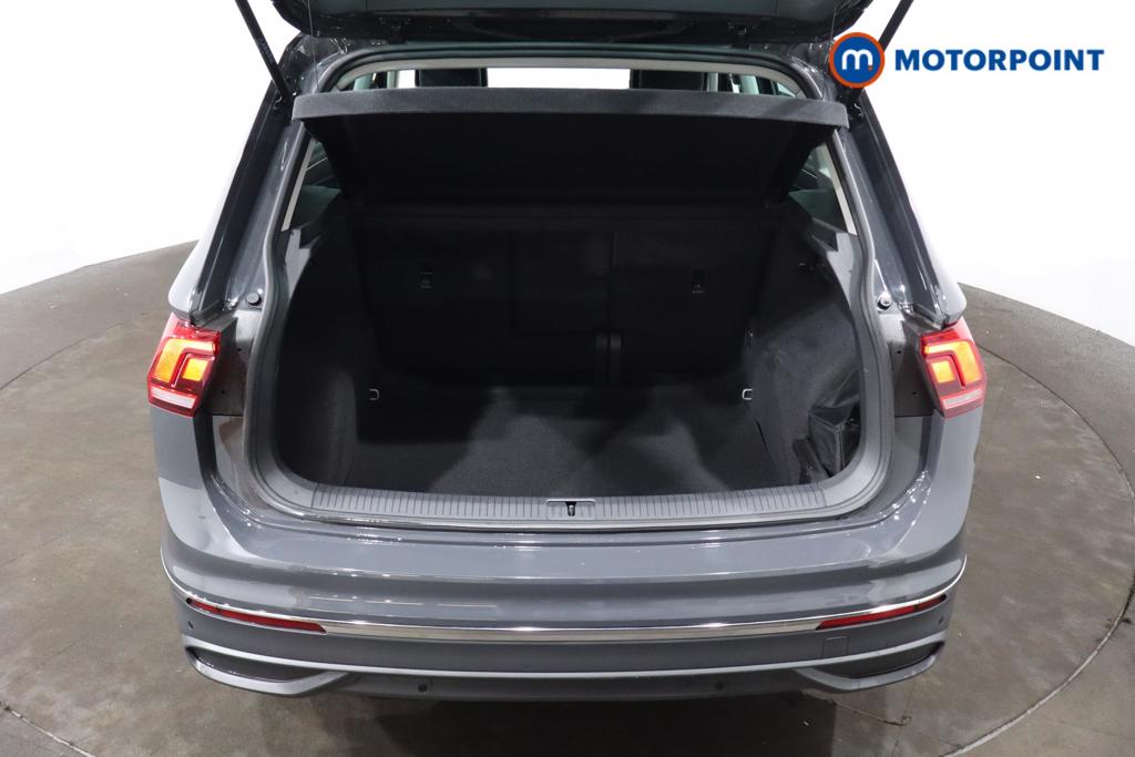 Volkswagen Tiguan Life Manual Petrol SUV - Stock Number (1517967) - 33rd supplementary image