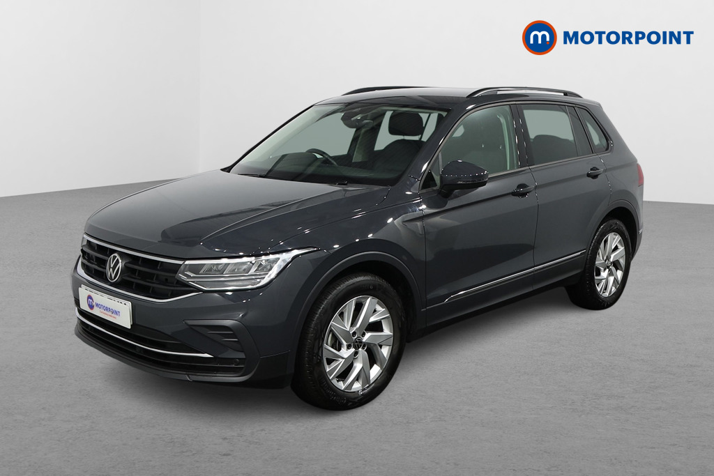 Volkswagen Tiguan Life Manual Petrol SUV - Stock Number (1517967) - Passenger side front corner