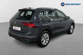 Volkswagen Tiguan Life Manual Petrol SUV - Stock Number (1517967) - Drivers side rear corner