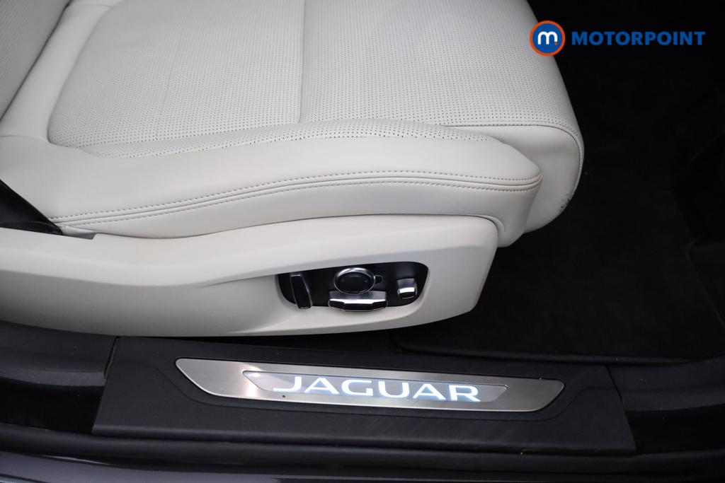 Jaguar XF R-Dynamic Hse Black Automatic Petrol Saloon - Stock Number (1519820) - 14th supplementary image