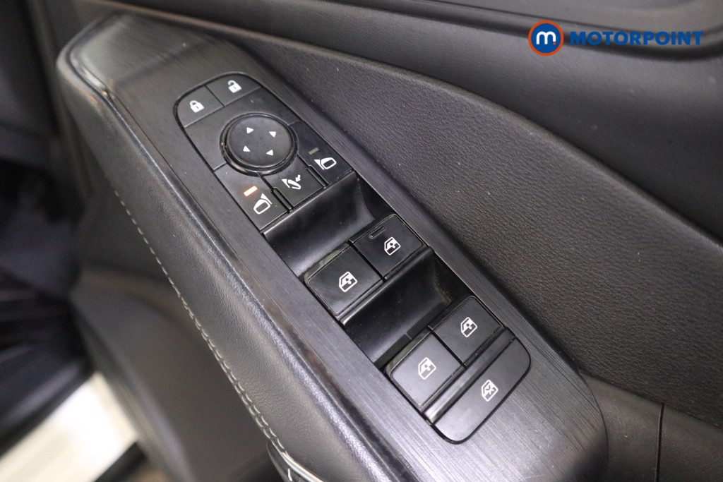 Nissan Qashqai N-Connecta Manual Petrol SUV - Stock Number (1513372) - 10th supplementary image