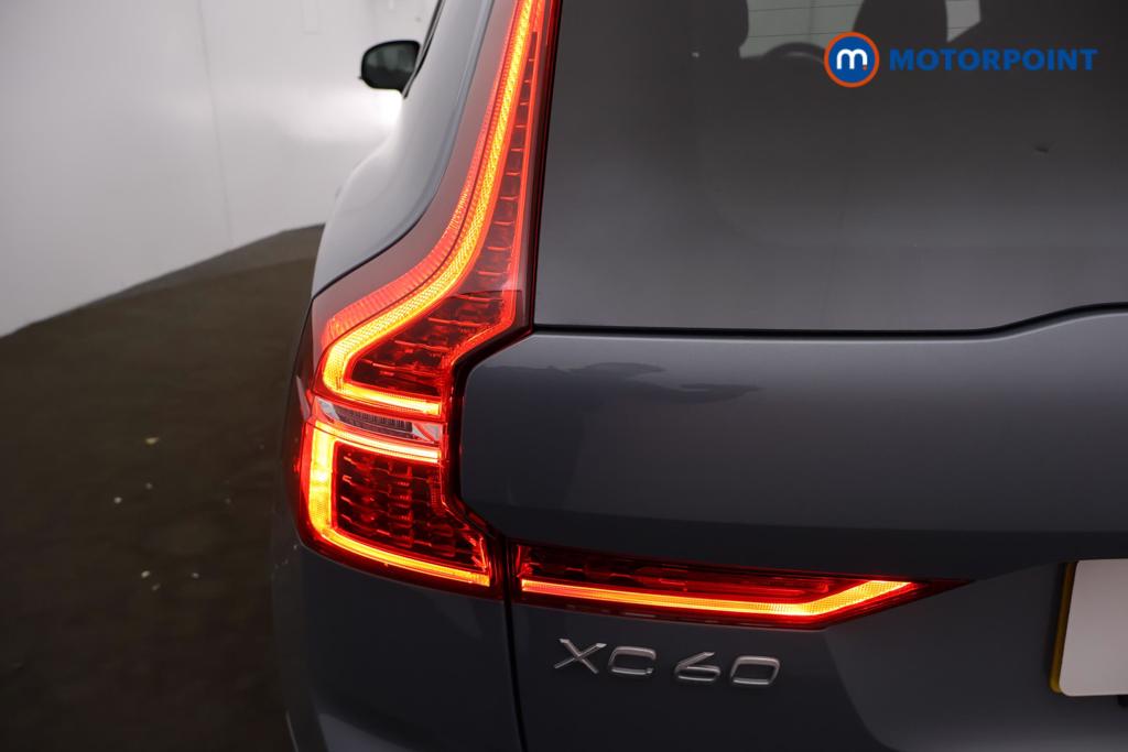 Volvo Xc60 Plus Automatic Diesel SUV - Stock Number (1517400) - 17th supplementary image