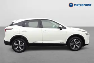 Nissan Qashqai N-Connecta Automatic Petrol-Electric Hybrid SUV - Stock Number (1516031) - Drivers side