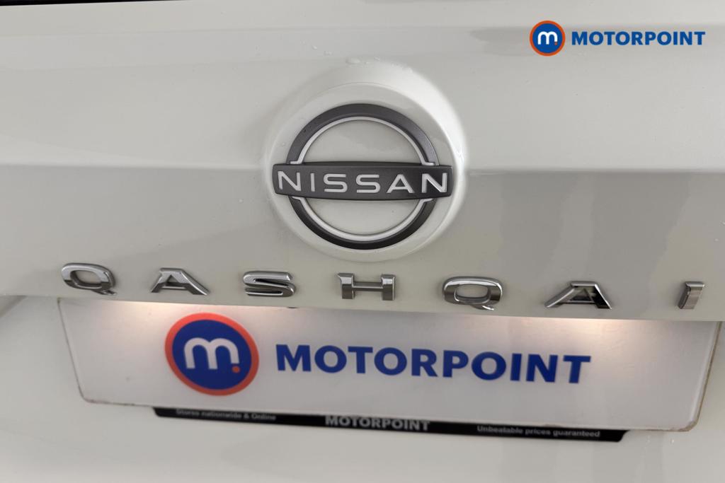 Nissan Qashqai Tekna Manual Petrol SUV - Stock Number (1516346) - 18th supplementary image