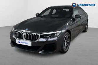 BMW 5 Series M Sport Automatic Petrol Plug-In Hybrid Saloon - Stock Number (1517307) - Passenger side front corner