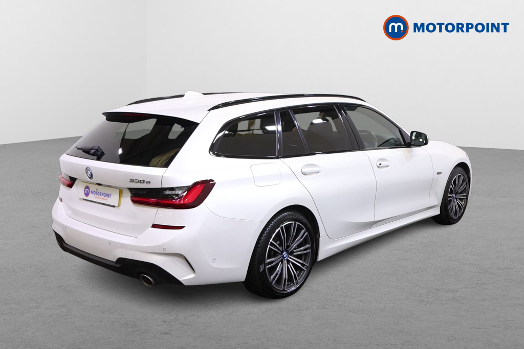 BMW 3 Series M Sport Automatic Petrol Plug-In Hybrid Estate - Stock Number (1517787) - Drivers side rear corner