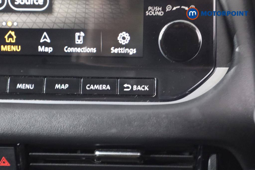 Nissan Qashqai N-Connecta Manual Petrol SUV - Stock Number (1519668) - 15th supplementary image