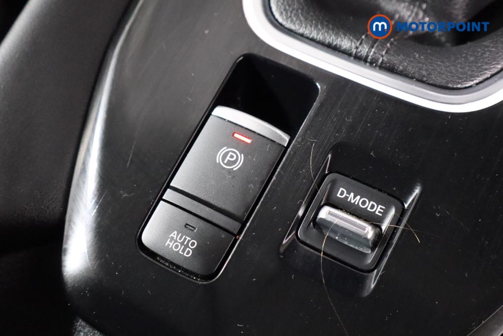 Nissan Qashqai N-Connecta Manual Petrol SUV - Stock Number (1519668) - 19th supplementary image