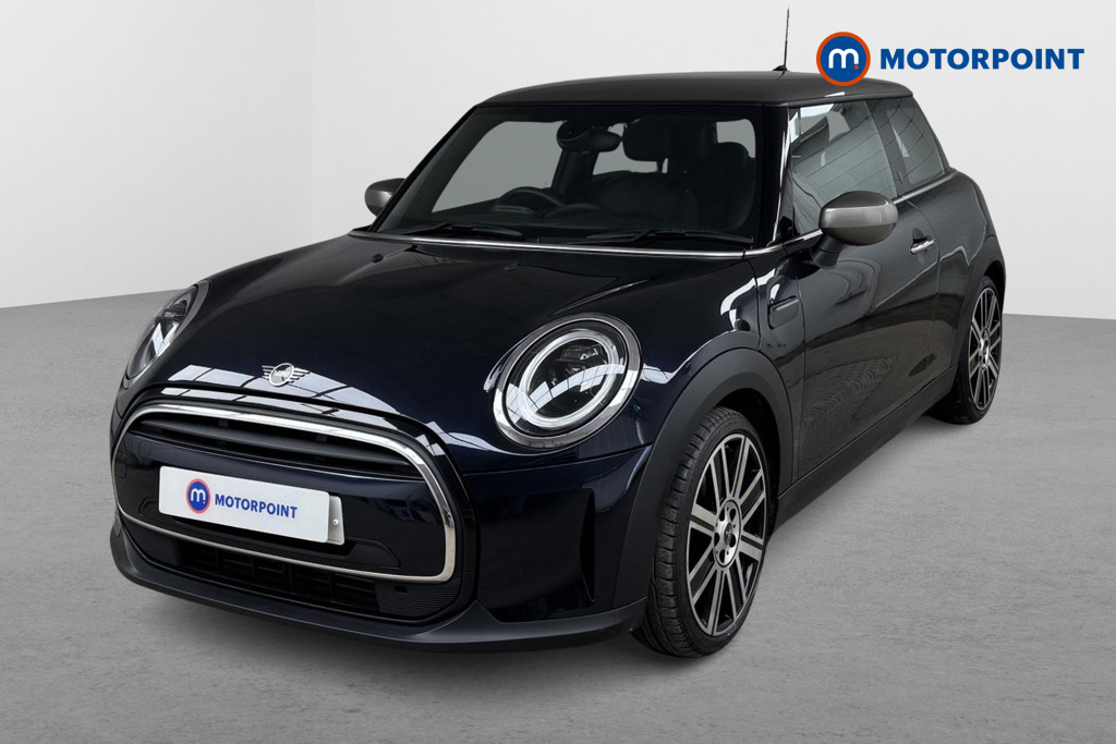 Mini Hatchback Cooper Exclusive Manual Petrol Hatchback - Stock Number (1521814) - Passenger side front corner