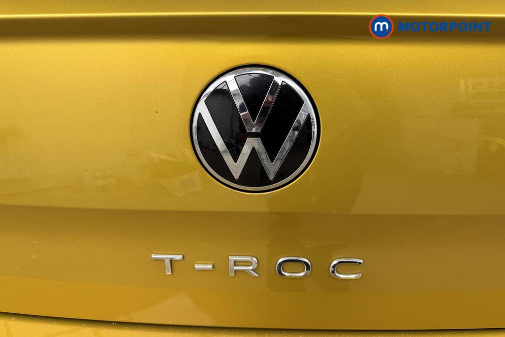 Volkswagen T-Roc Active Manual Petrol SUV - Stock Number (1519647) - 19th supplementary image