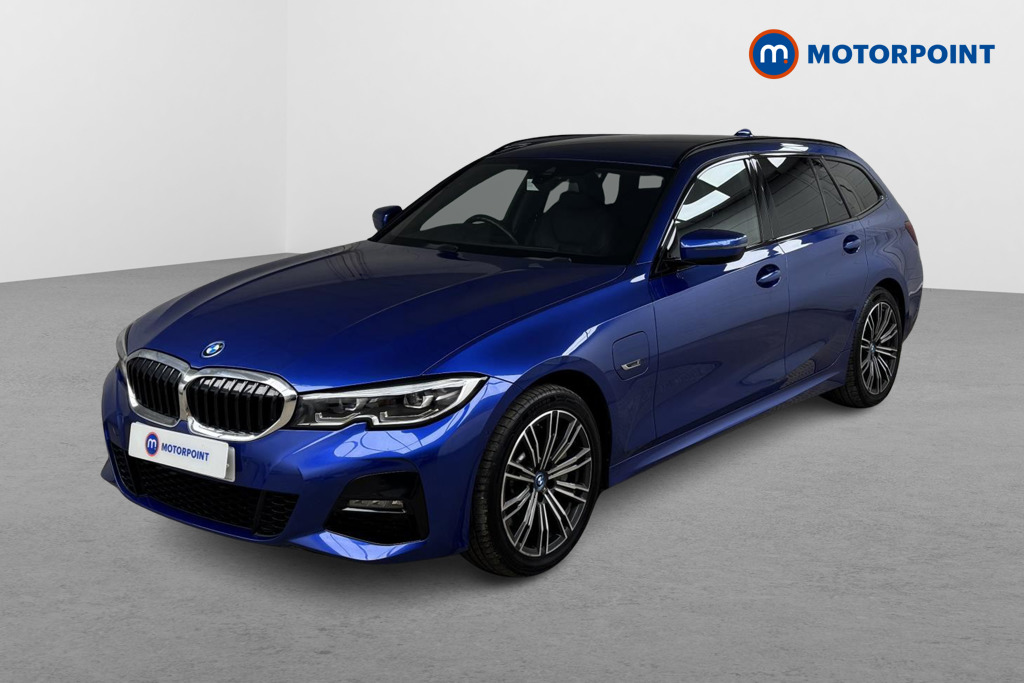 BMW 3 Series M Sport Automatic Petrol Plug-In Hybrid Estate - Stock Number (1520362) - Passenger side front corner