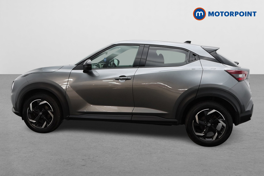 Nissan Juke N-Connecta Automatic Petrol SUV - Stock Number (1520429) - Passenger side