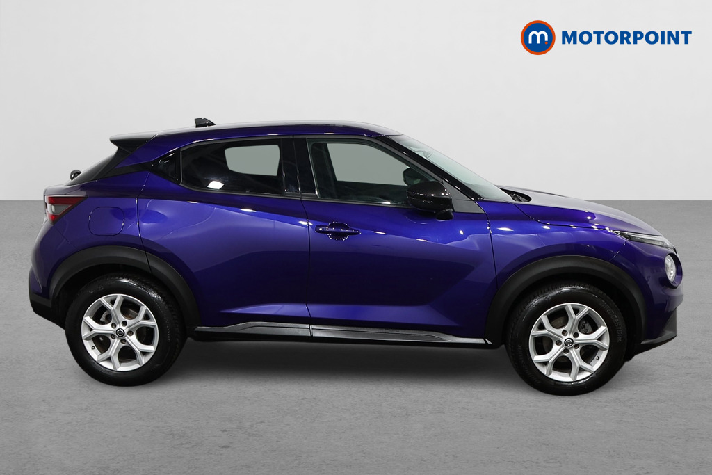 Nissan Juke N-Connecta Manual Petrol SUV - Stock Number (1521977) - Drivers side