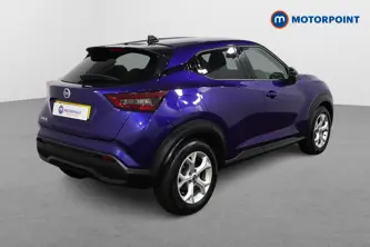 Nissan Juke N-Connecta Manual Petrol SUV - Stock Number (1521977) - Drivers side rear corner