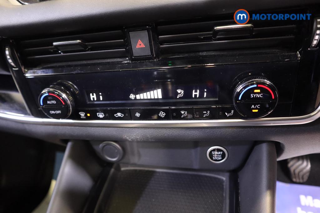 Nissan Qashqai N-Connecta Manual Petrol SUV - Stock Number (1518071) - 4th supplementary image