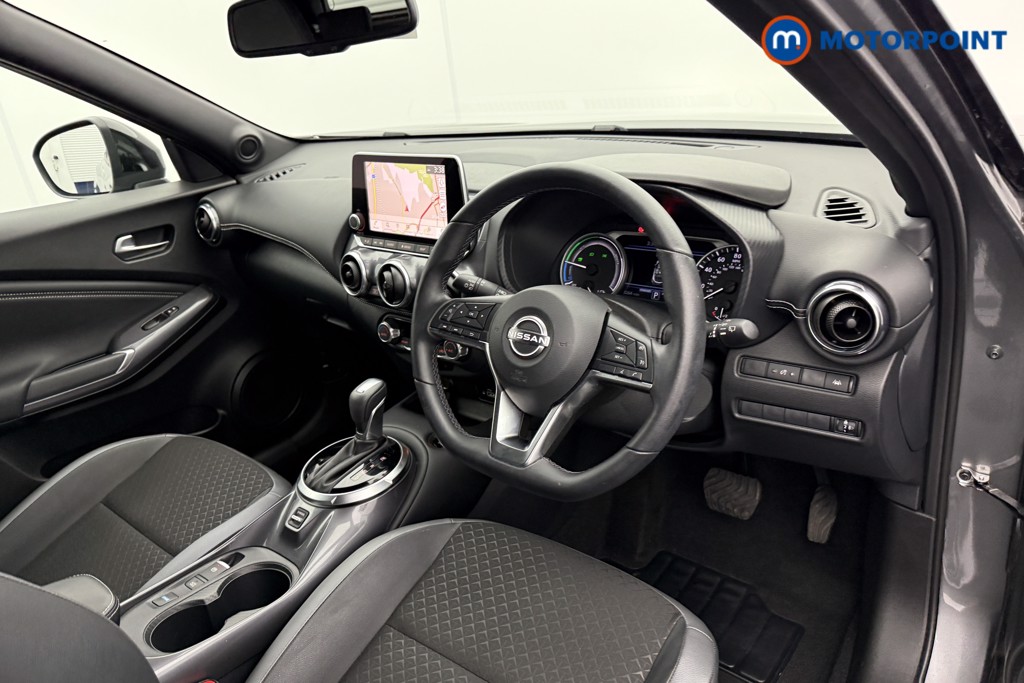 Nissan Juke N-Connecta Automatic Petrol-Electric Hybrid SUV - Stock Number (1521704) - 4th supplementary image