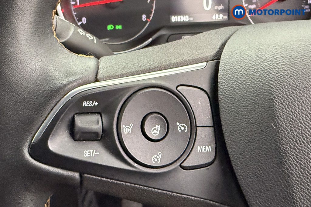 Vauxhall Crossland X Elite Nav Manual Petrol SUV - Stock Number (1523175) - 13th supplementary image