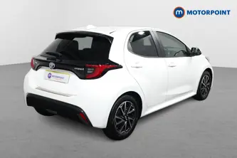 Toyota Yaris Design Automatic Petrol-Electric Hybrid Hatchback - Stock Number (1523163) - Drivers side rear corner