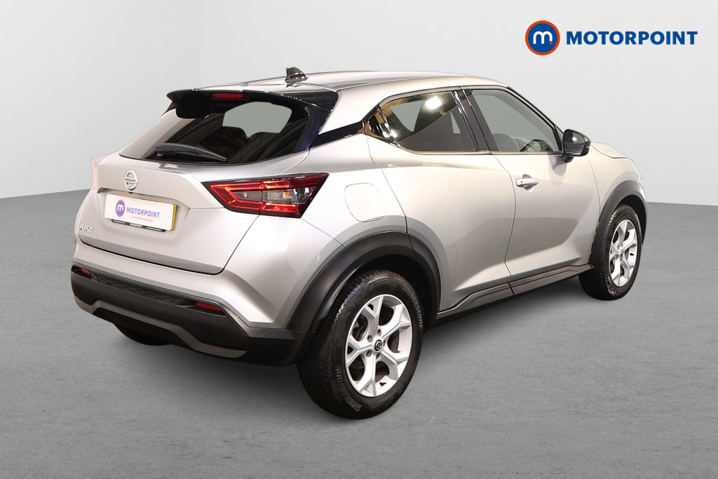 Nissan Juke N-Connecta Manual Petrol SUV - Stock Number (1519346) - Drivers side rear corner