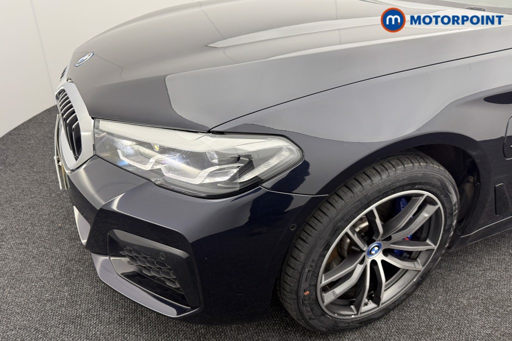 BMW 5 Series M Sport Automatic Petrol Plug-In Hybrid Saloon - Stock Number (1523049) - 29th supplementary image