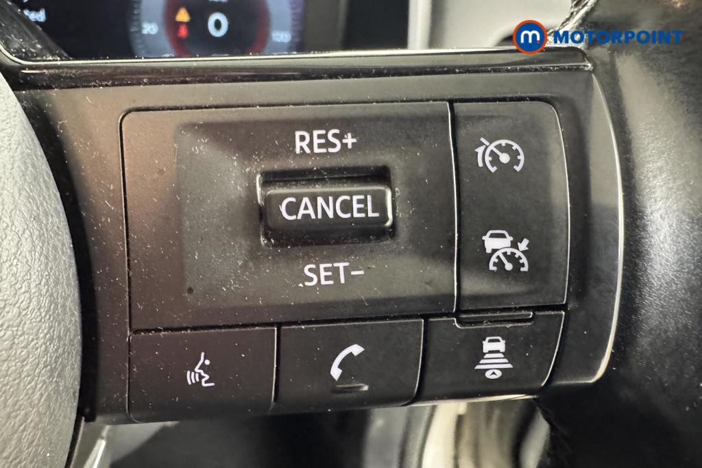 Nissan Qashqai N-Connecta Manual Petrol SUV - Stock Number (1520434) - 14th supplementary image