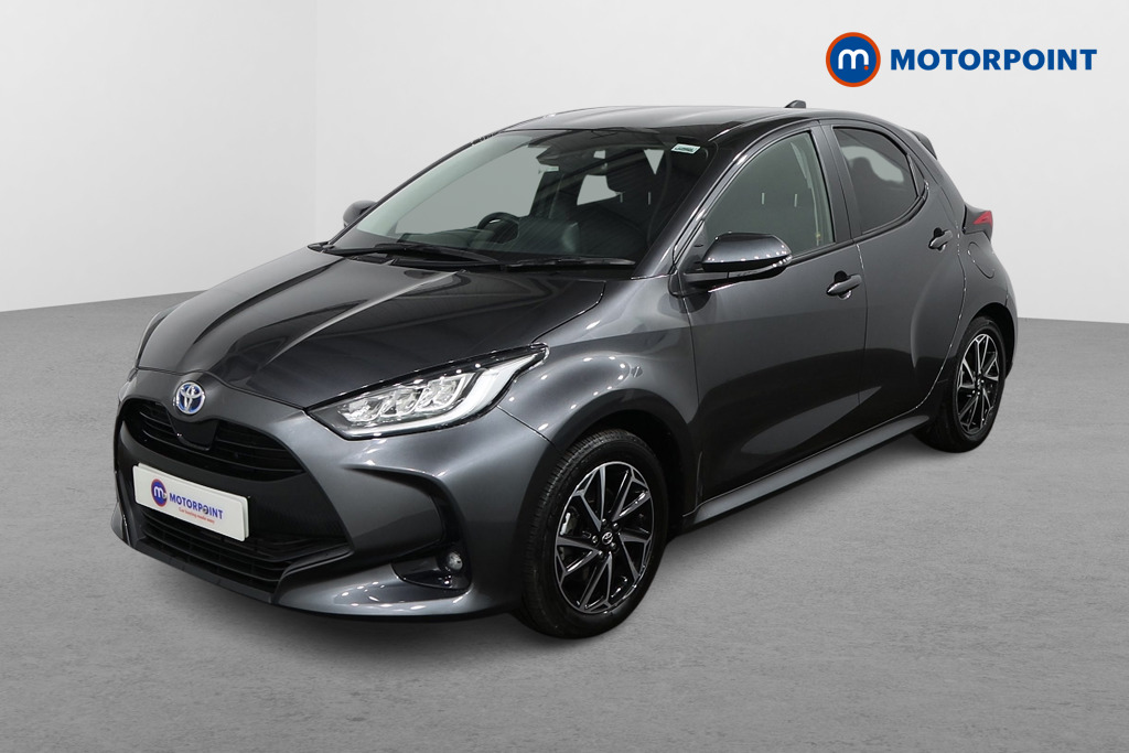 Toyota Yaris Design Automatic Petrol-Electric Hybrid Hatchback - Stock Number (1521425) - Passenger side front corner