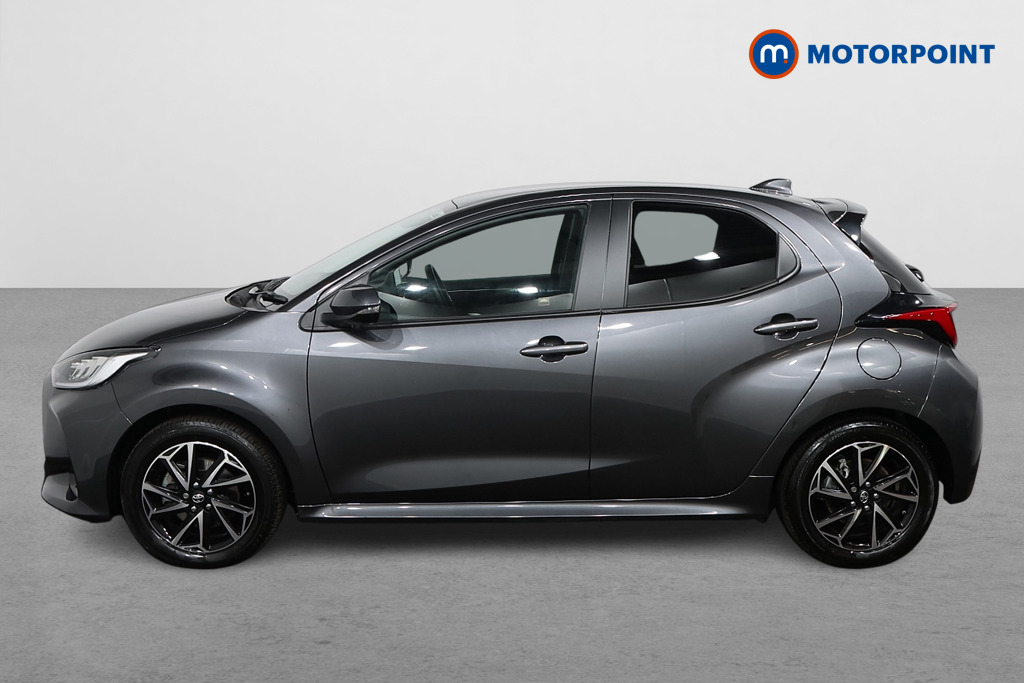 Toyota Yaris Design Automatic Petrol-Electric Hybrid Hatchback - Stock Number (1521425) - Passenger side