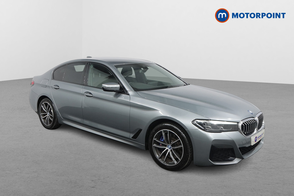 BMW 5 Series M Sport Automatic Petrol Plug-In Hybrid Saloon - Stock Number (1517310) - Drivers side front corner