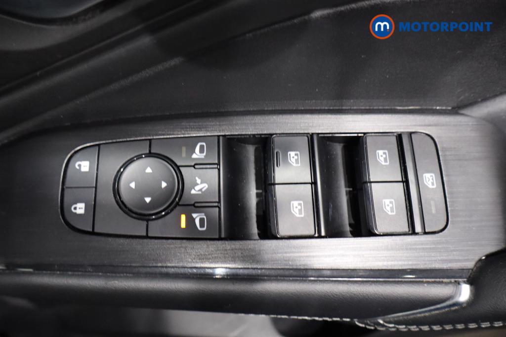 Nissan Qashqai N-Connecta Manual Petrol SUV - Stock Number (1522593) - 20th supplementary image