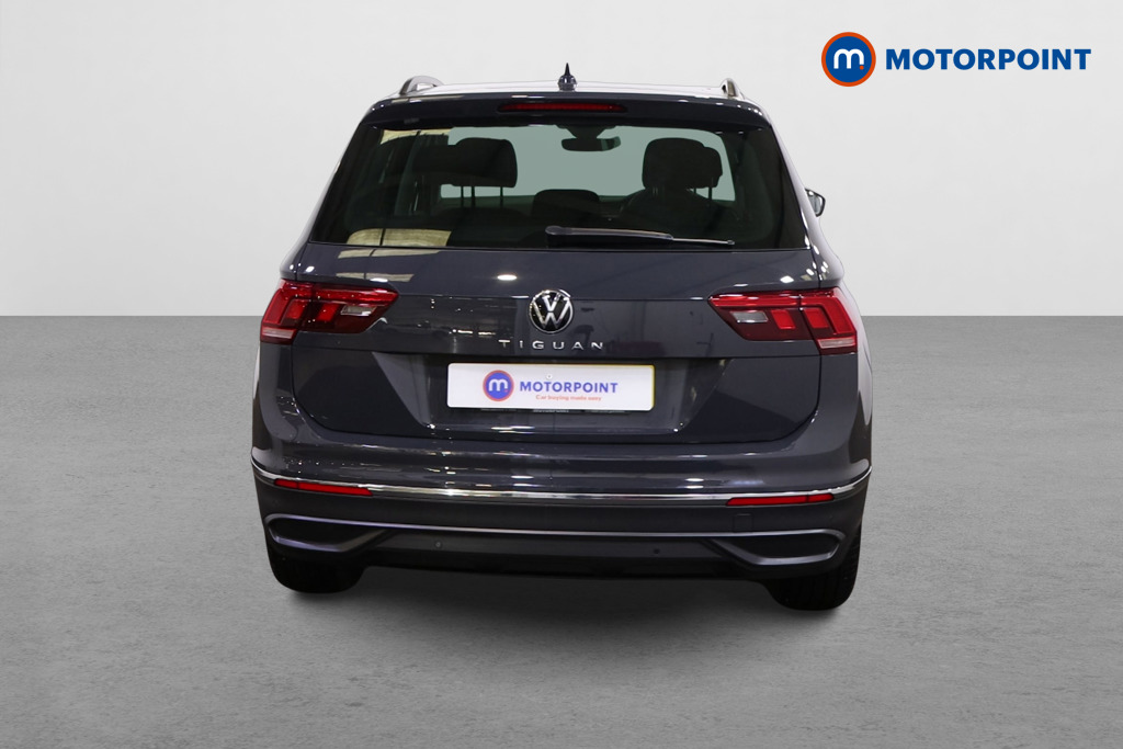 Volkswagen Tiguan Life Manual Petrol SUV - Stock Number (1524000) - Rear bumper