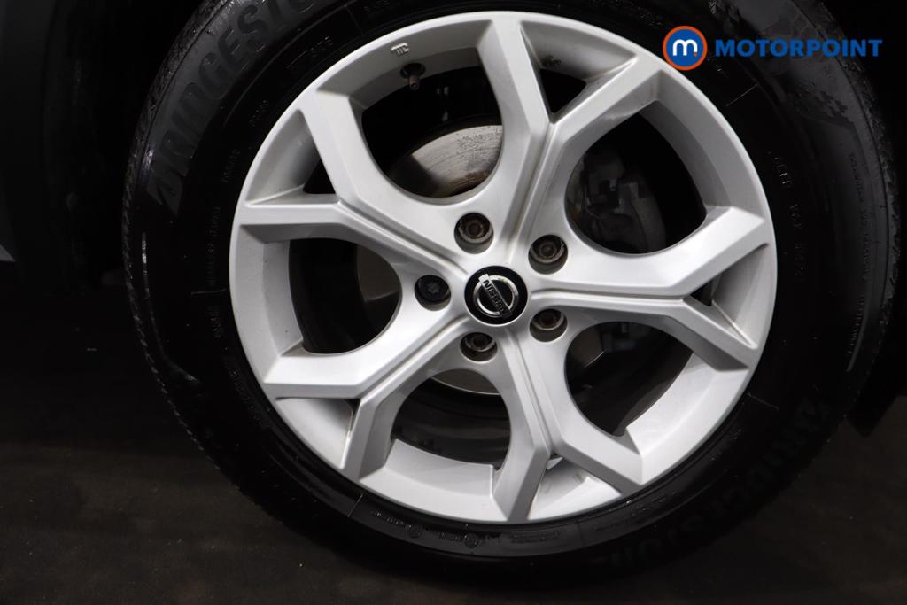 Nissan Juke N-Connecta Automatic Petrol SUV - Stock Number (1519658) - 9th supplementary image