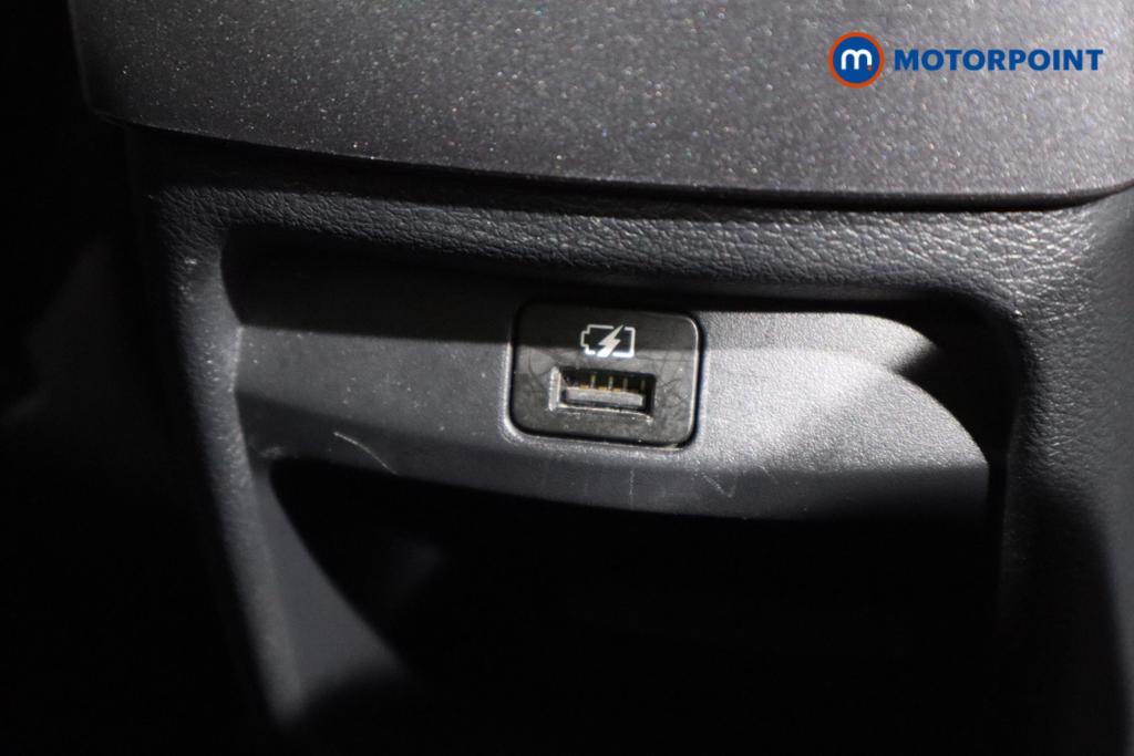 Nissan Juke N-Connecta Automatic Petrol SUV - Stock Number (1519658) - 13th supplementary image