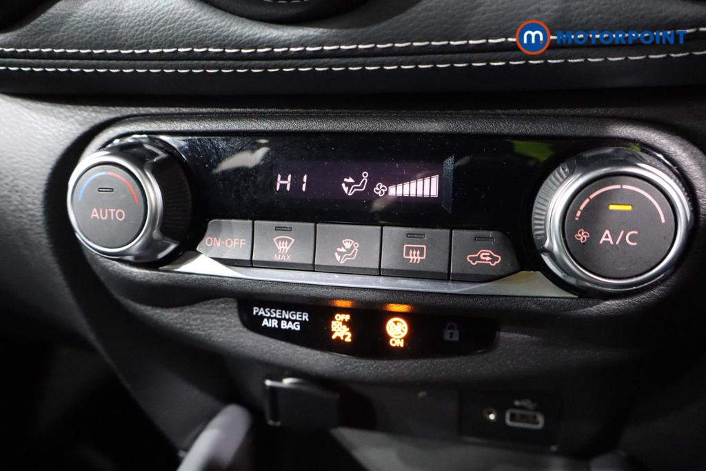 Nissan Juke N-Connecta Automatic Petrol SUV - Stock Number (1519658) - 17th supplementary image
