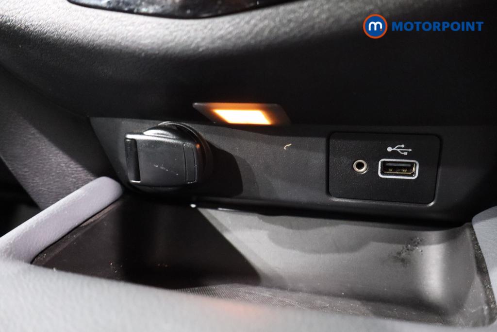 Nissan Juke N-Connecta Automatic Petrol SUV - Stock Number (1519658) - 18th supplementary image